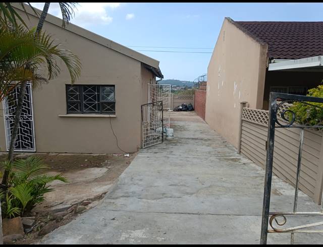3 BEDROOM FREESTANDING TO LET IN WOODVIEW